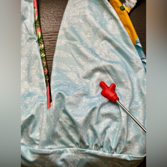 NWT Agua Bendita Pacifico Ellis Aine Floral One-Piece Swimsuit, Size XL - Picture 13 of 16